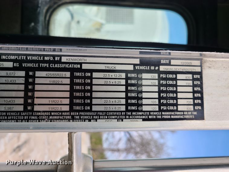 image for item DG7702 2004 Kenworth W900B ready mix truck