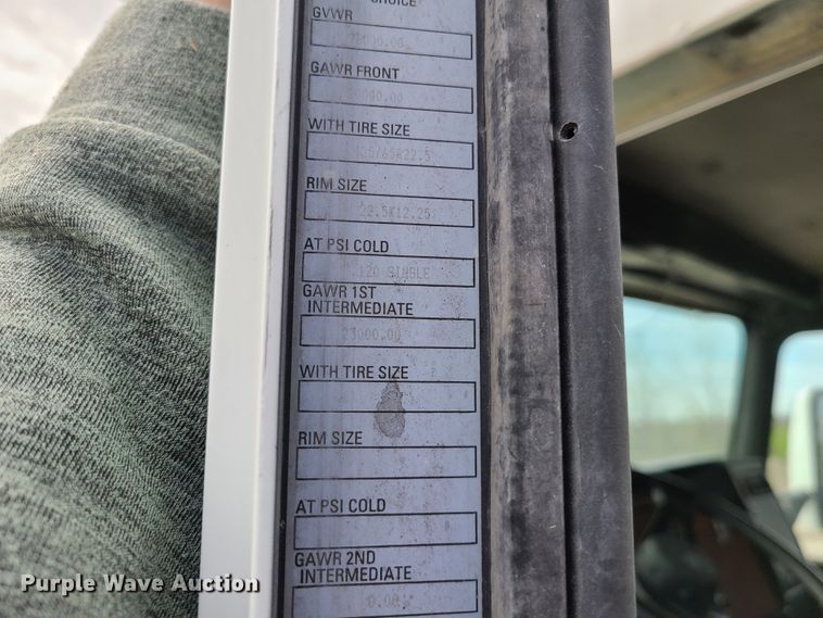 image for item DG7702 2004 Kenworth W900B ready mix truck