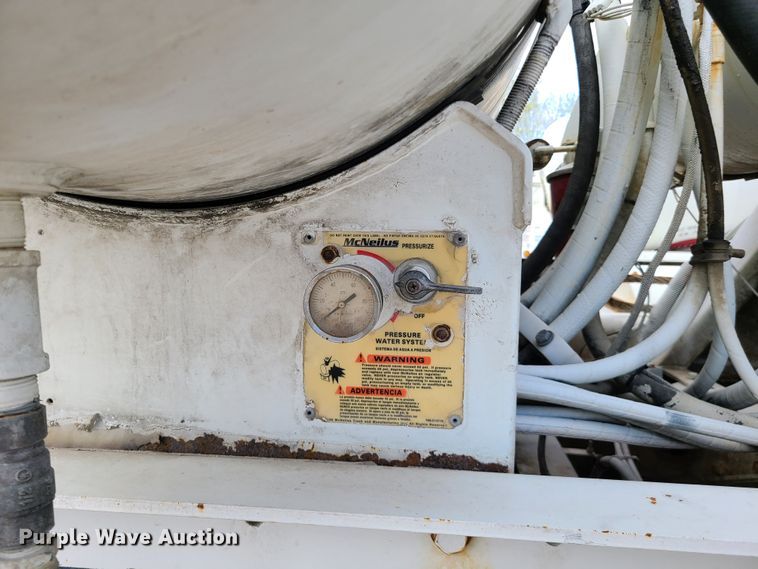 image for item DG7702 2004 Kenworth W900B ready mix truck