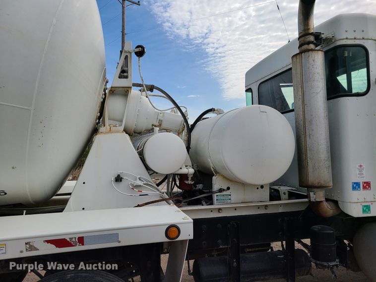 image for item DG7702 2004 Kenworth W900B ready mix truck