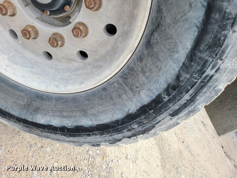 image for item DG7702 2004 Kenworth W900B ready mix truck