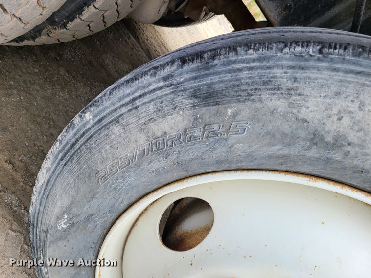 image for item DG7702 2004 Kenworth W900B ready mix truck