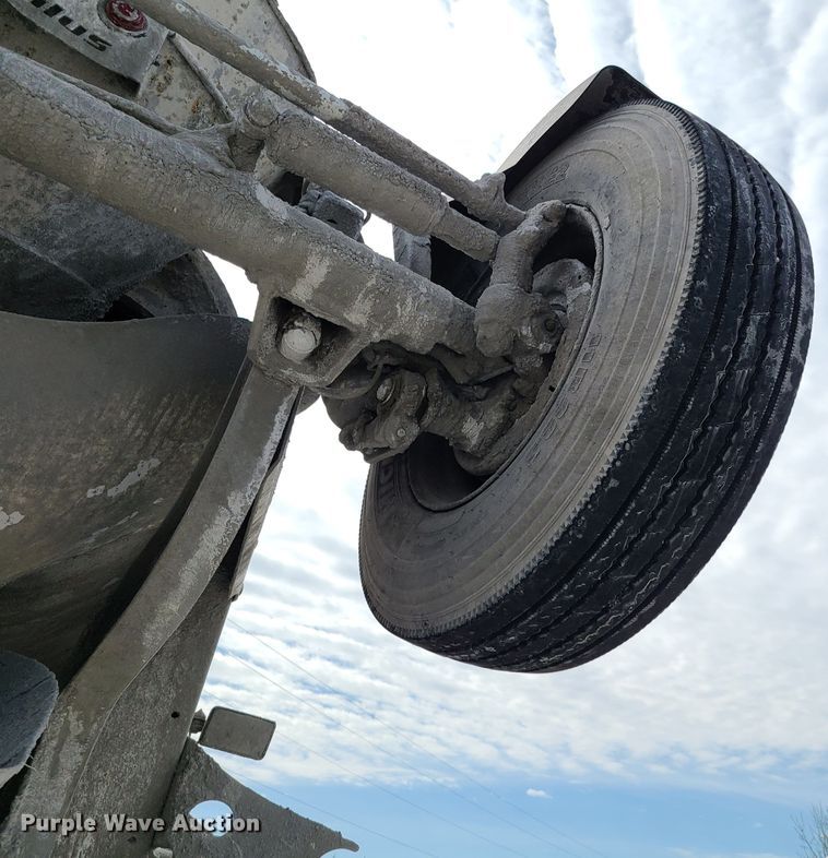 image for item DG7702 2004 Kenworth W900B ready mix truck