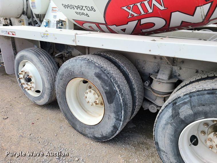 image for item DG7702 2004 Kenworth W900B ready mix truck