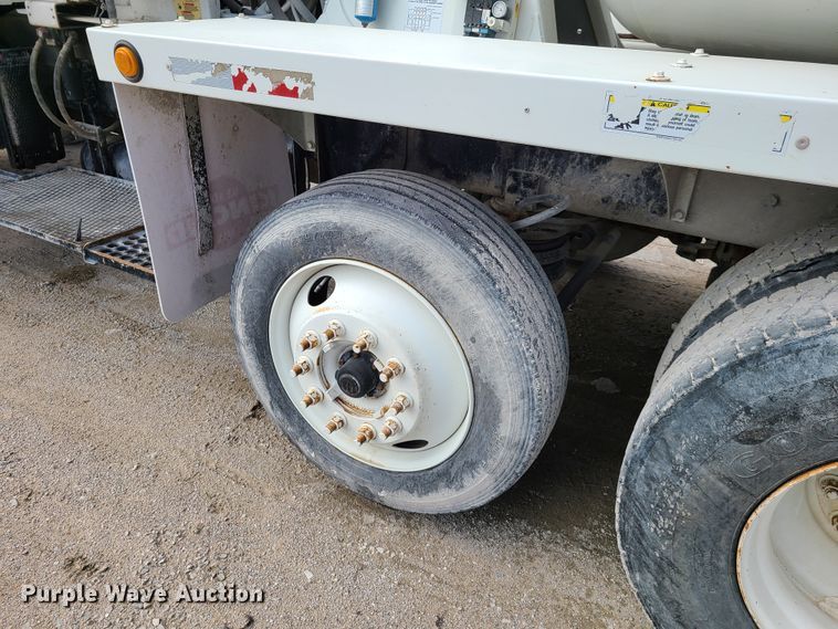 image for item DG7702 2004 Kenworth W900B ready mix truck