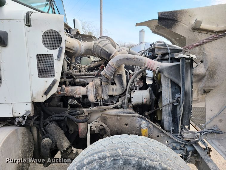 image for item DG7702 2004 Kenworth W900B ready mix truck