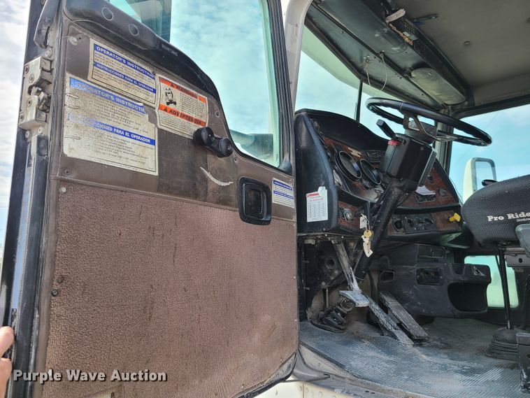 image for item DG7703 2003 Kenworth W900B ready mix truck