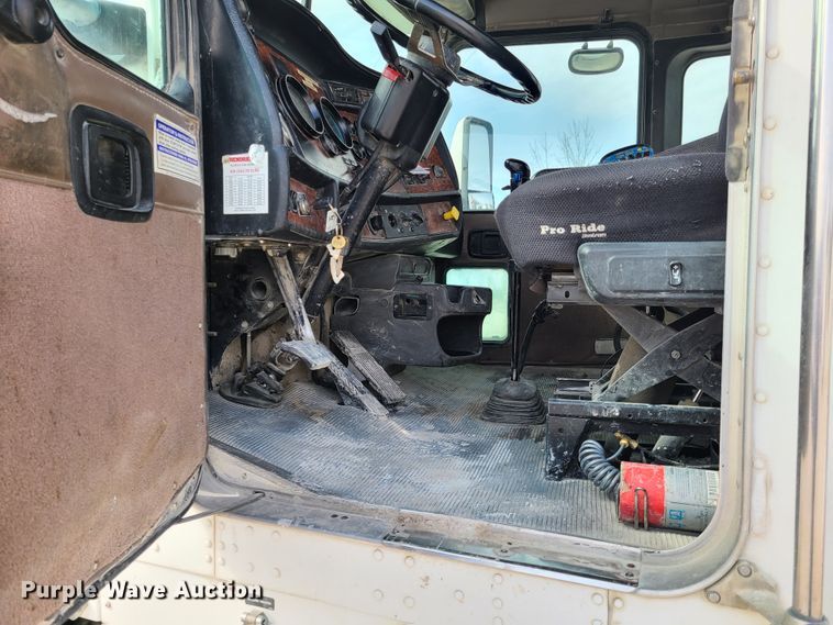 image for item DG7703 2003 Kenworth W900B ready mix truck