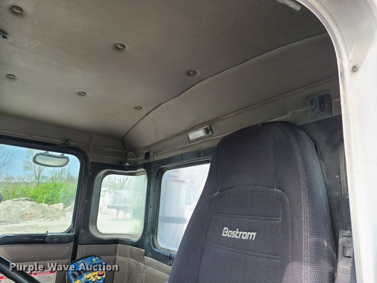 image for item DG7703 2003 Kenworth W900B ready mix truck