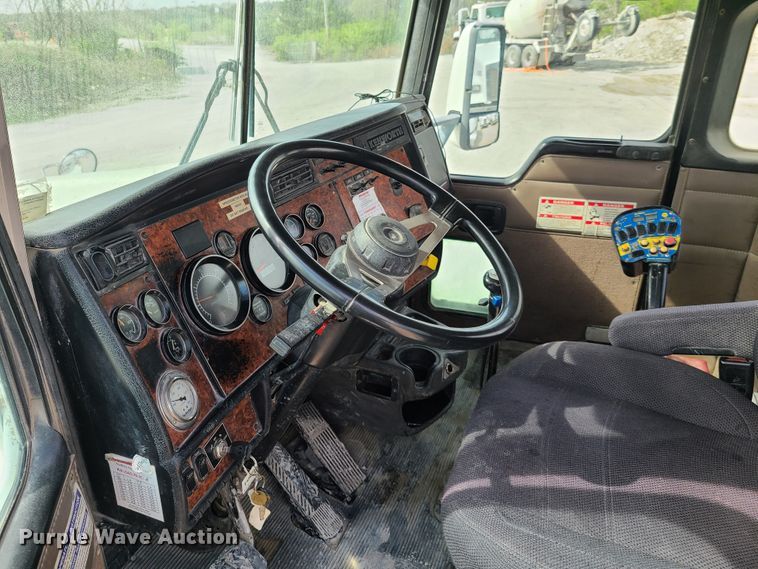 image for item DG7703 2003 Kenworth W900B ready mix truck