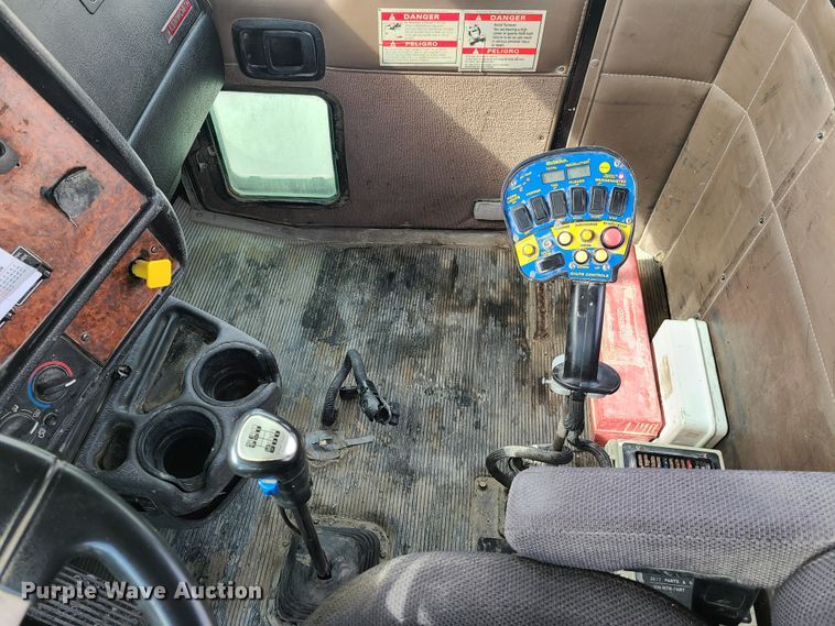 image for item DG7703 2003 Kenworth W900B ready mix truck