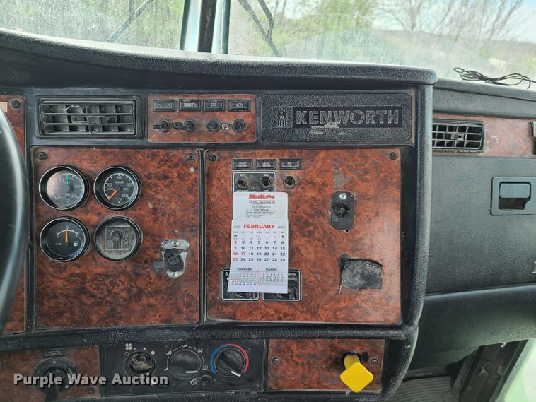 image for item DG7703 2003 Kenworth W900B ready mix truck