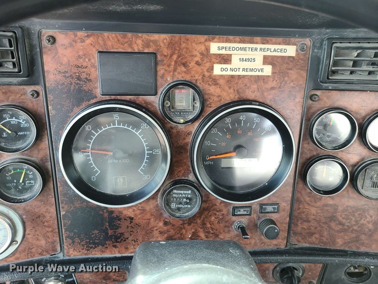 image for item DG7703 2003 Kenworth W900B ready mix truck