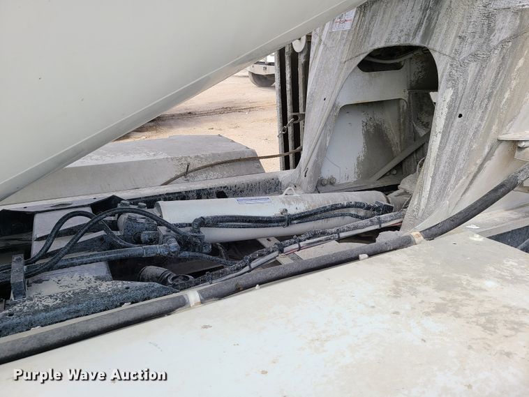 image for item DG7703 2003 Kenworth W900B ready mix truck