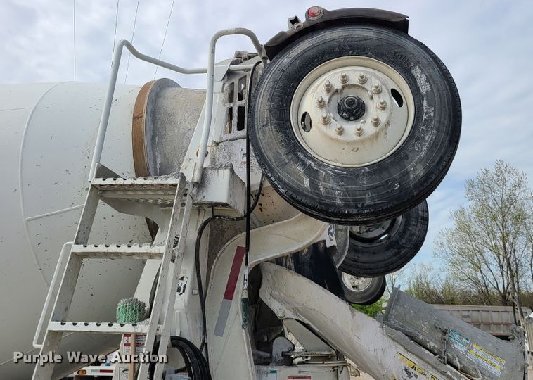 image for item DG7703 2003 Kenworth W900B ready mix truck