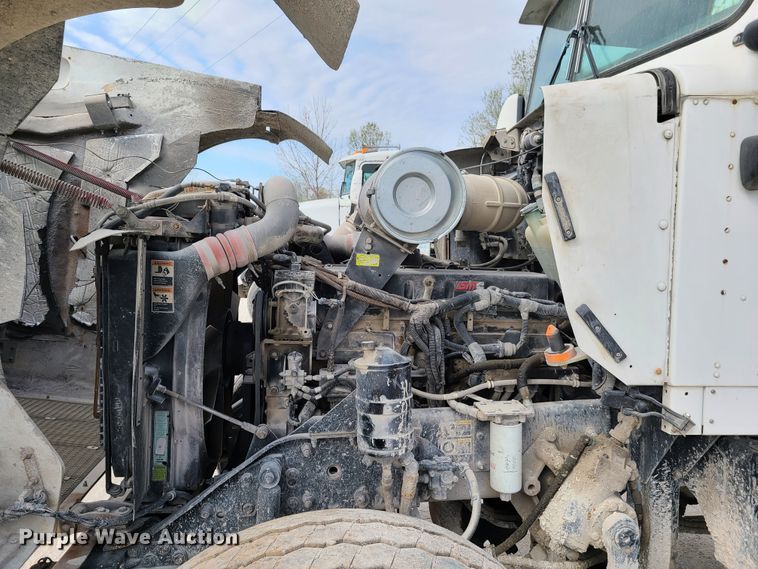 image for item DG7703 2003 Kenworth W900B ready mix truck