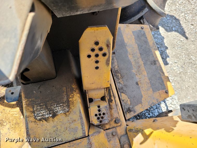 image for item DG7704 Case 560 trencher