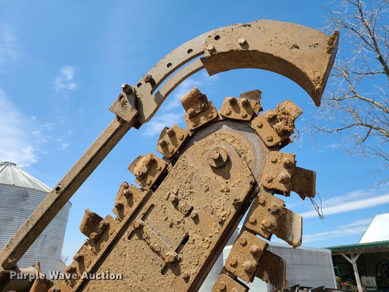 image for item DG7704 Case 560 trencher