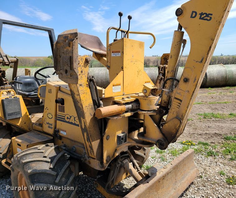 image for item DG7704 Case 560 trencher