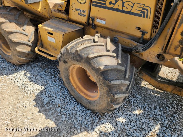 image for item DG7704 Case 560 trencher