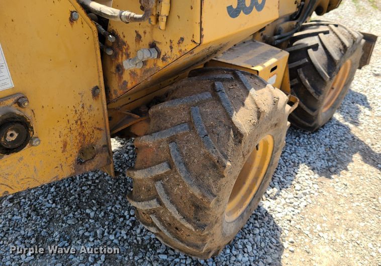 image for item DG7704 Case 560 trencher