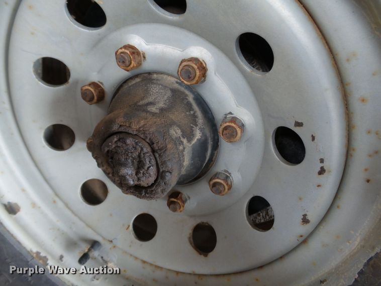 image for item DH7909 1998 R&W utility trailer