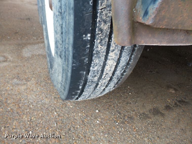 image for item DH7910 1992 R&W utility trailer