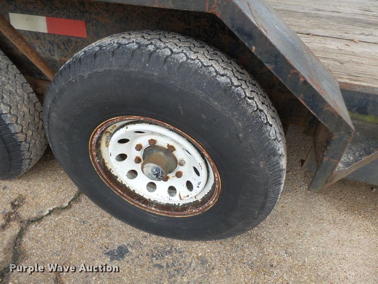image for item DH7911 2001 R&W utility trailer