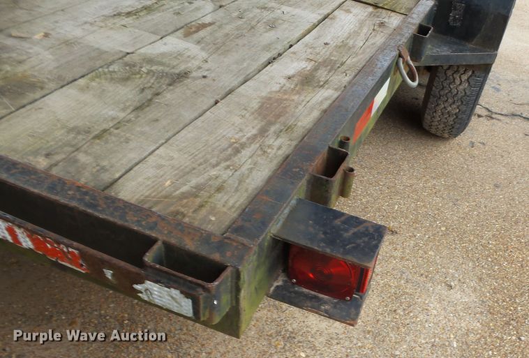 image for item DH7911 2001 R&W utility trailer