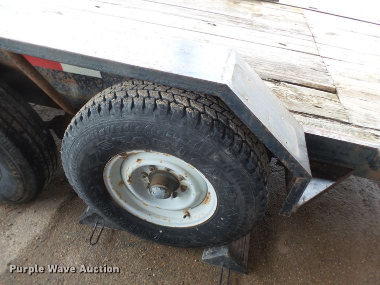 image for item DH7911 2001 R&W utility trailer