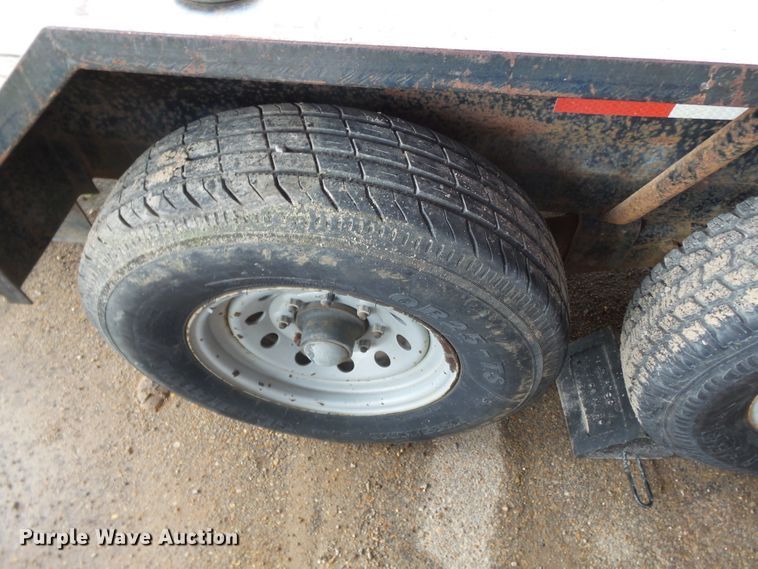 image for item DH7911 2001 R&W utility trailer