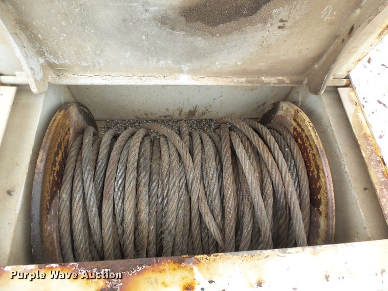 image for item DH7913 2001 Freightliner FL80 bucket truck