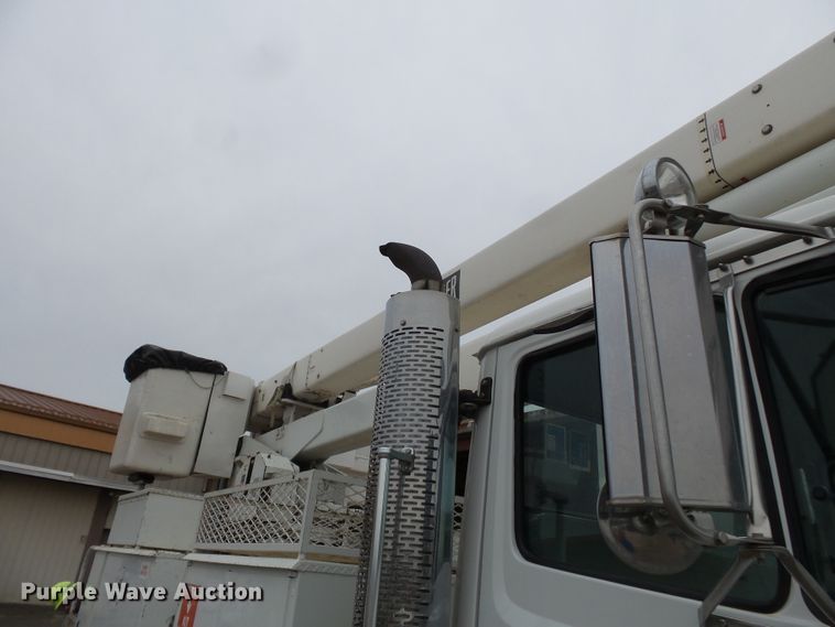 image for item DH7913 2001 Freightliner FL80 bucket truck