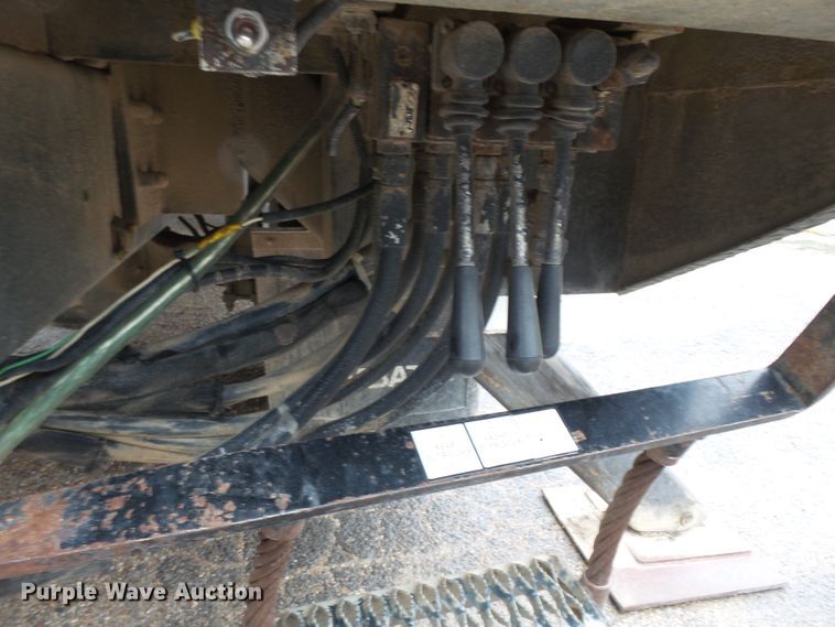 image for item DH7913 2001 Freightliner FL80 bucket truck