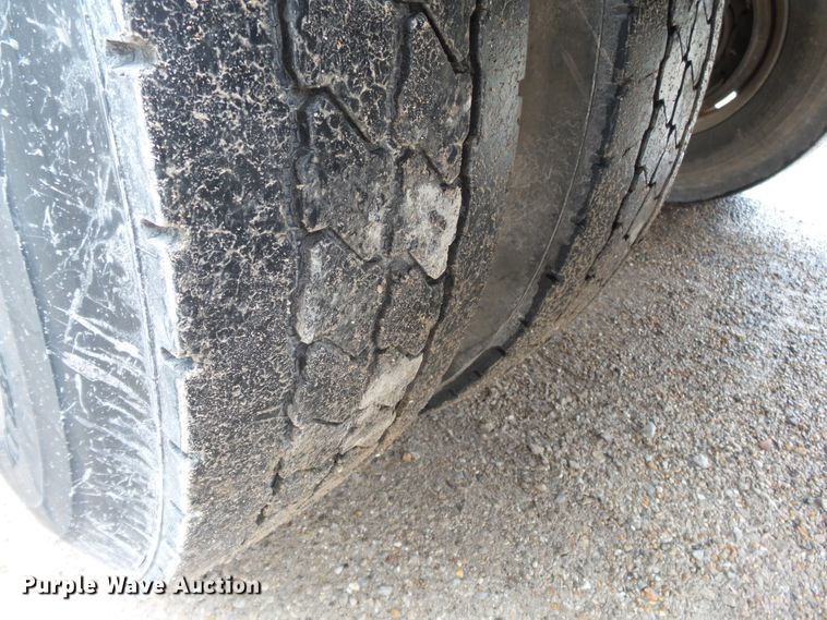 image for item DH7913 2001 Freightliner FL80 bucket truck