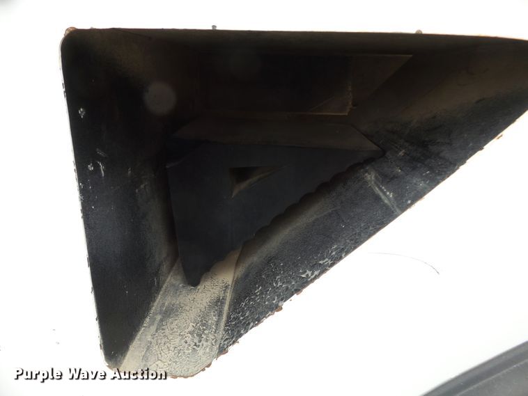 image for item DH7913 2001 Freightliner FL80 bucket truck