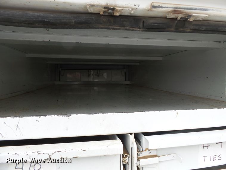 image for item DH7913 2001 Freightliner FL80 bucket truck