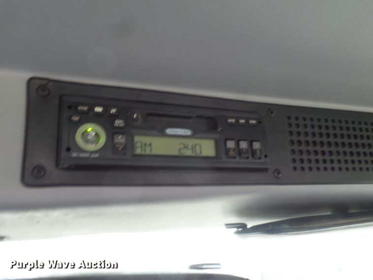 image for item DH7913 2001 Freightliner FL80 bucket truck