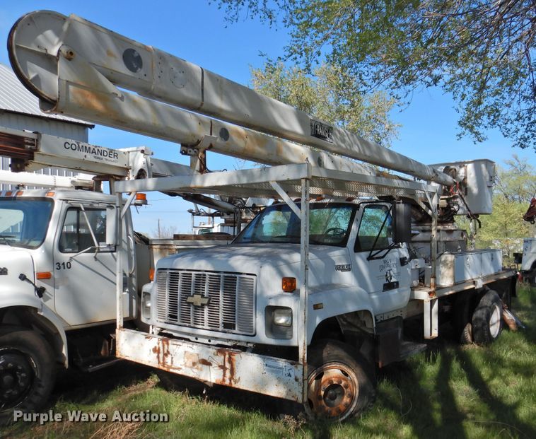 image for item DI0066 1994 Chevrolet Kodiak bucket truck