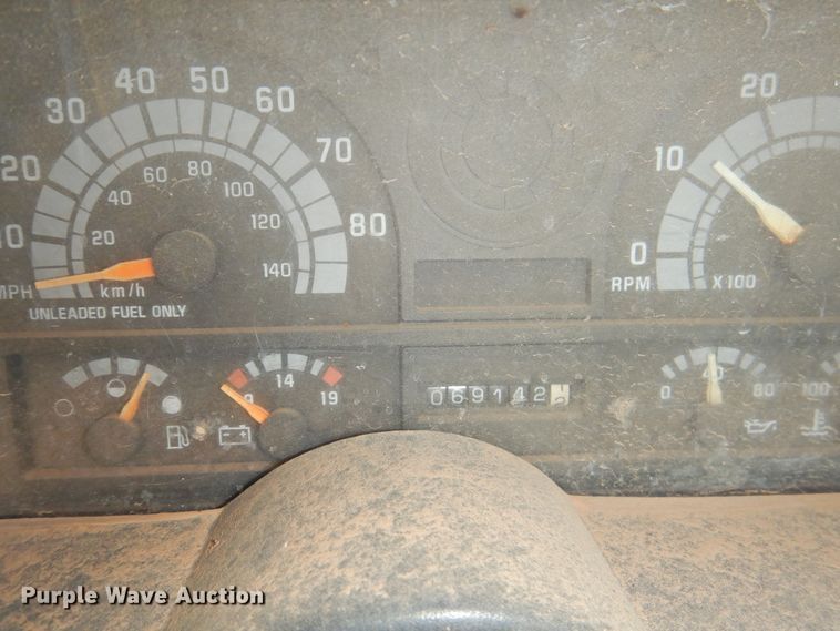 image for item DI0066 1994 Chevrolet Kodiak bucket truck