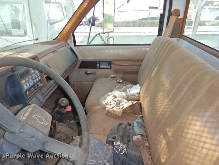 image for item DI0066 1994 Chevrolet Kodiak bucket truck