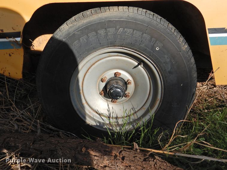 image for item DI0068 2004 Vermeer BC1000XL wood chipper