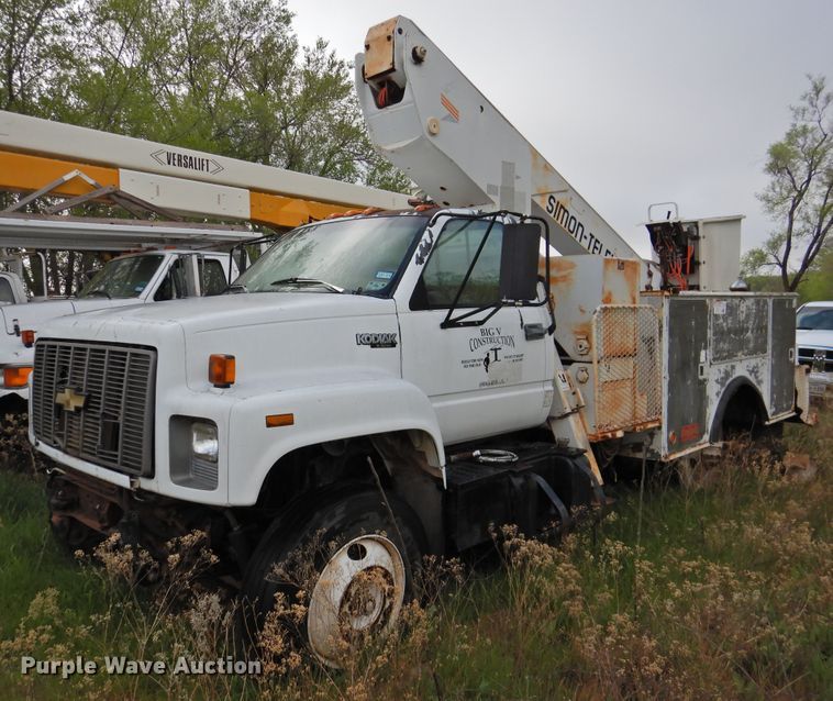 image for item DI0069 1993 Chevrolet Kodiak bucket truck