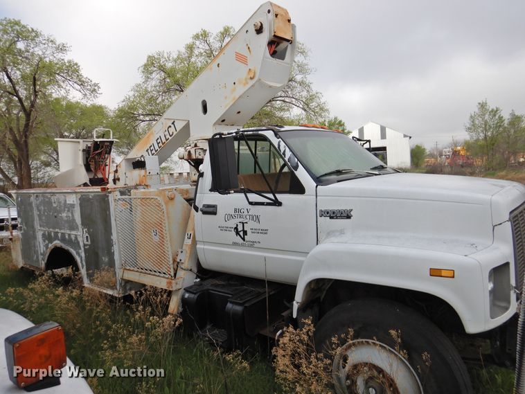 image for item DI0069 1993 Chevrolet Kodiak bucket truck