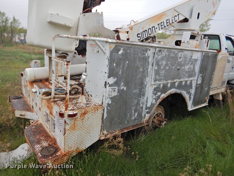 image for item DI0069 1993 Chevrolet Kodiak bucket truck