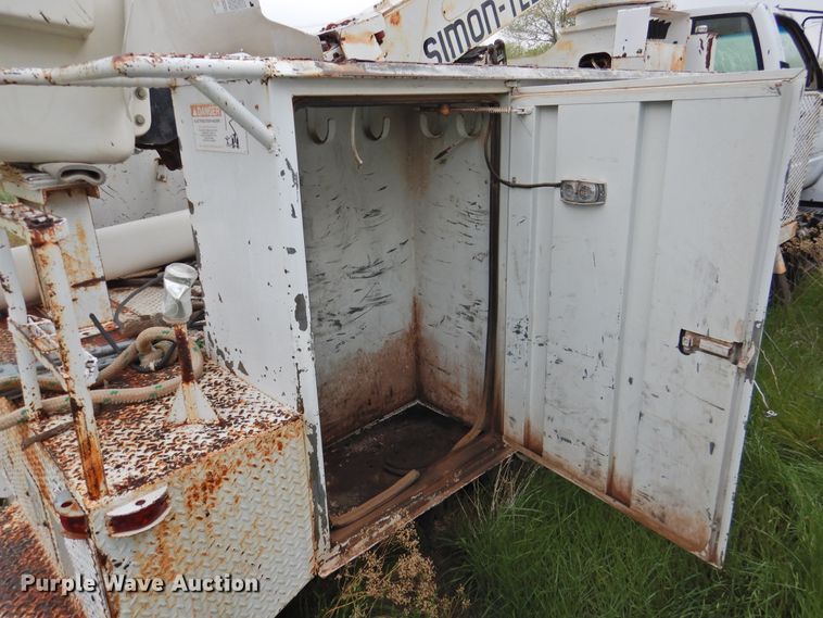 image for item DI0069 1993 Chevrolet Kodiak bucket truck