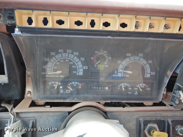 image for item DI0069 1993 Chevrolet Kodiak bucket truck