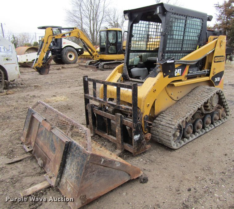 image for item FD9390 2007 Caterpillar 247B  tracked skid steer loader