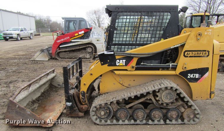 image for item FD9390 2007 Caterpillar 247B  tracked skid steer loader