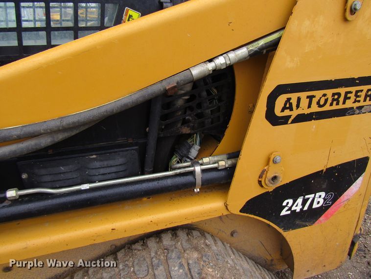 image for item FD9390 2007 Caterpillar 247B  tracked skid steer loader